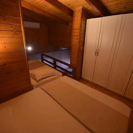 公寓 Penthouse Of The Rising Sun *